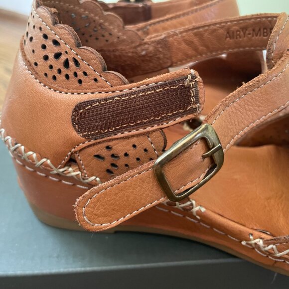 Spring Step Airy Wedge T-Strap Shoes, Medium Brown Leather, EU Size 37 (US 6.5) - Picture 5 of 12